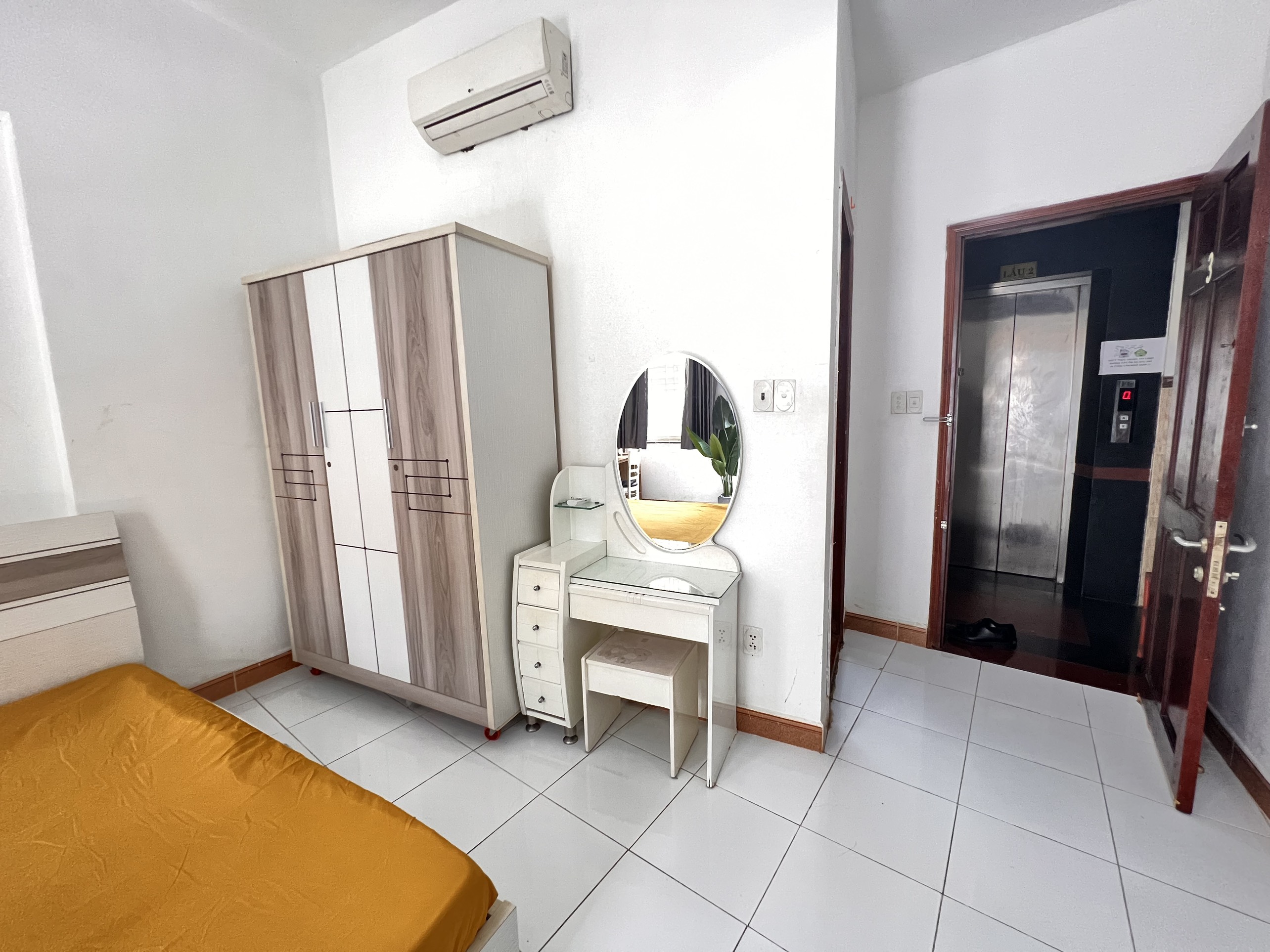 TÒA NHÀ 656/40 CÁCH MẠNG THÁNG TÁM P.11 QUẬN 3